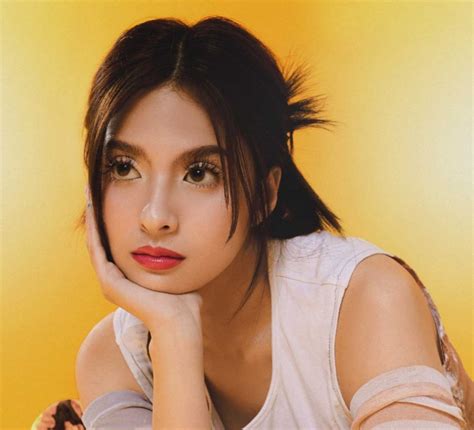 Ysabel Ortega Shares How She’s Balancing Showbiz And Law.